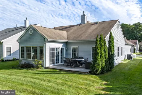 Exterior - 12 Belmar Blvd, Waretown, NJ 08758 photo 6 of 10