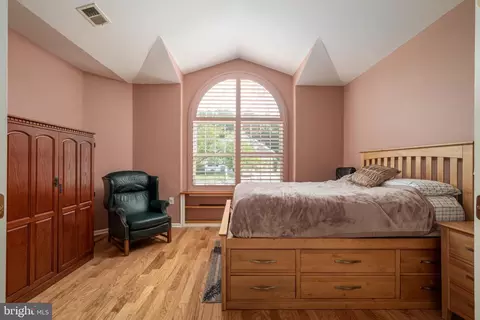 Bedroom - 12 Belmar Blvd, Waretown, NJ 08758 photo 1 of 4