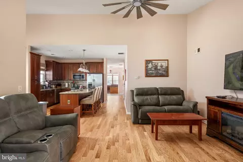 Entry Way - 12 Belmar Blvd, Waretown, NJ 08758 photo 6 of 7
