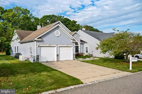 Exterior - 12 Belmar Blvd, Waretown, NJ 08758 photo 2 of 10