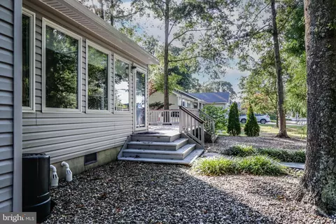 Exterior - 511 Conifer Dr, Forked River, NJ 08731 photo 2 of 9