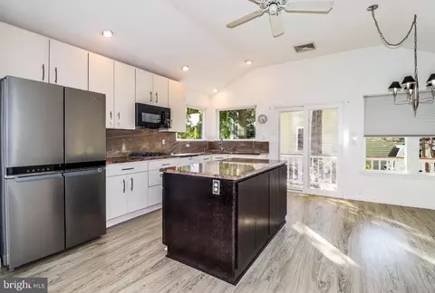 Kitchen - 511 Conifer Dr, Forked River, NJ 08731 photo 4 of 6