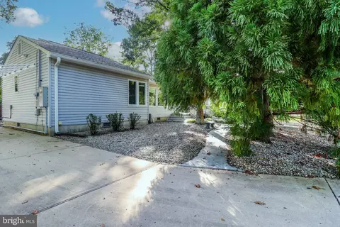 Exterior - 511 Conifer Dr, Forked River, NJ 08731 photo 1 of 9