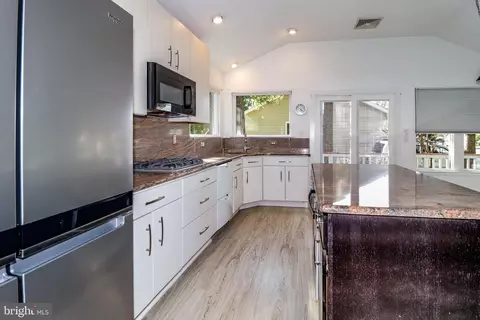 Kitchen - 511 Conifer Dr, Forked River, NJ 08731 photo 6 of 6