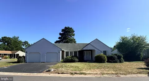 2 Berwick St Sec 63 St, Whiting, NJ 08759