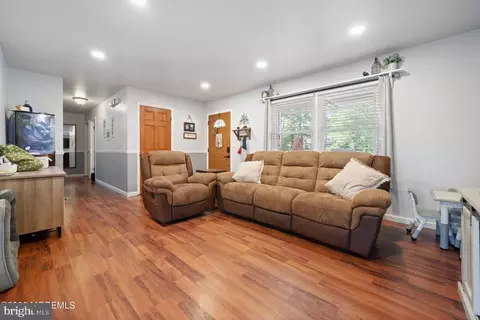 Entry Way - 1806 Ridge Rd, Forked River, NJ 08731 photo 3 of 5