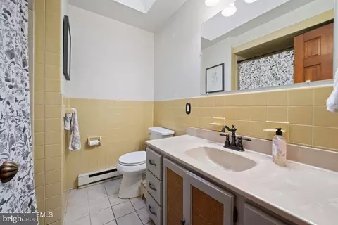 Bath - 1806 Ridge Rd, Forked River, NJ 08731 photo 2 of 2