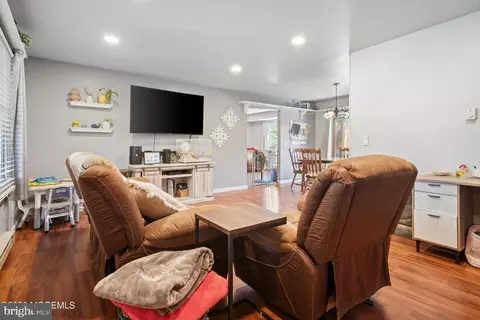 Entry Way - 1806 Ridge Rd, Forked River, NJ 08731 photo 1 of 5