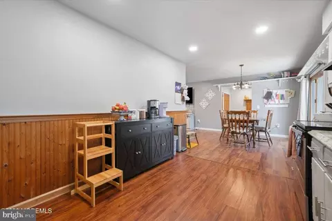 Entry Way - 1806 Ridge Rd, Forked River, NJ 08731 photo 5 of 5
