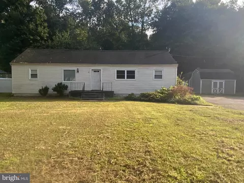 24 Tower Rd, Cream Ridge, NJ 08514