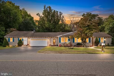 3 Brynmore Rd, New Egypt, NJ 08533
