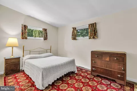 Bedroom - 1687 Forge Pond Rd, Brick, NJ 08724 photo 2 of 2
