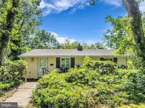 Exterior - 1687 Forge Pond Rd, Brick, NJ 08724 photo 2 of 2
