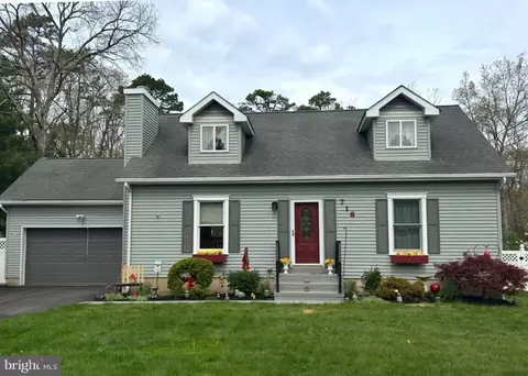 718 Princeton Rd, Lanoka Harbor, NJ 08734