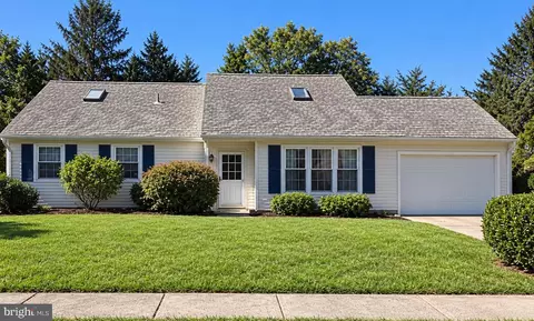 331 Ashford Rd, Toms River, NJ 08755
