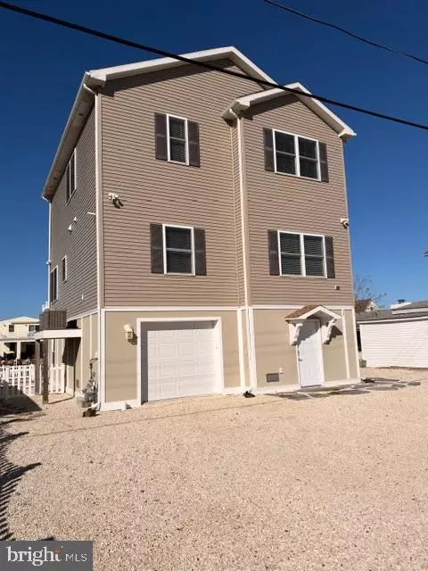 38 W Dory Dr, Little Egg Harbor Twp, NJ 08087