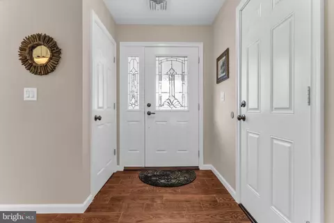 Entry Way - 9 Brookdale Ct, Forked River, NJ 08731 photo 1 of 2