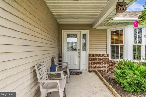 Exterior - 9 Brookdale Ct, Forked River, NJ 08731 photo 2 of 3