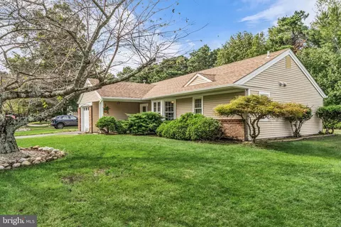 Exterior - 9 Brookdale Ct, Forked River, NJ 08731 photo 3 of 3
