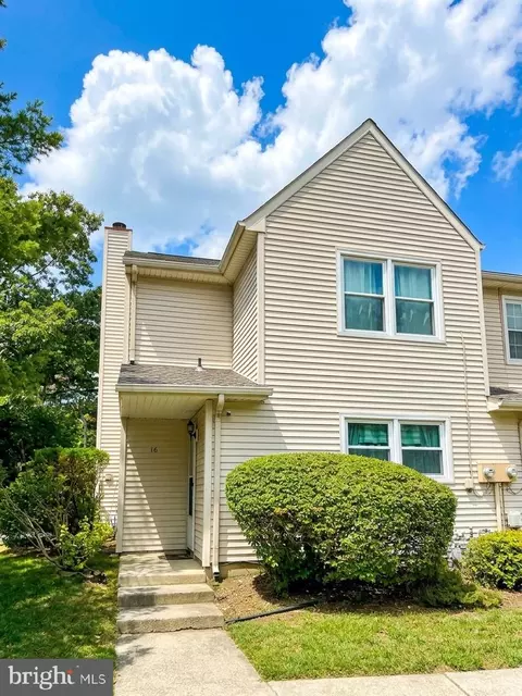 16 Pin Oak Ln, Little Egg Harbor Twp, NJ 08087
