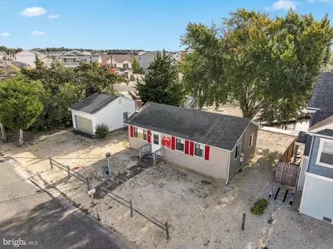 11 Sylvia Ln, Manahawkin, NJ 08050