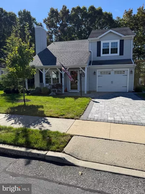 21 Willow Dr, Barnegat, NJ 08005