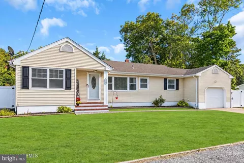 Exterior - 1269 Olds St, Forked River, NJ 08731 photo 2 of 5
