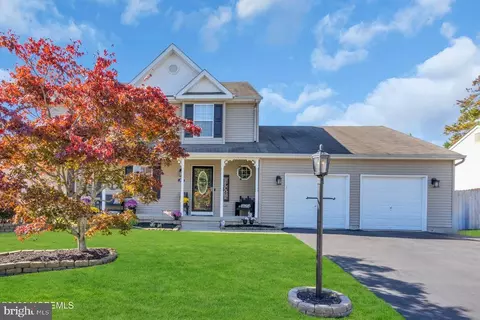 27 Falkinburg Dr, Little Egg Harbor Twp, NJ 08087