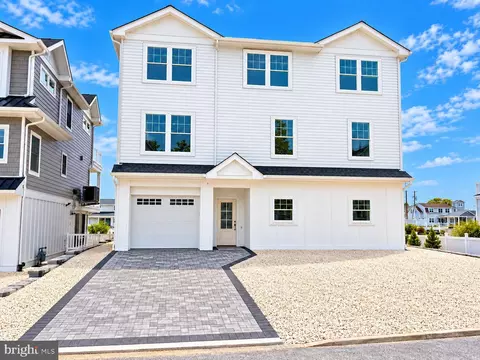 15 Joshua Dr, Manahawkin, NJ 08050