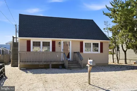16 W Joan Rd, Long Beach Township, NJ 08008