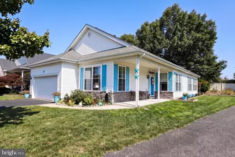 11 Robin Ln, Barnegat, NJ 08005