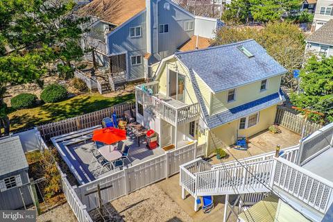 61 Beach Haven Homes For Sale Beach Haven Nj Real Estate Movoto