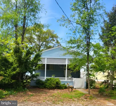 205 N River Dr, Pennsville, NJ 08070