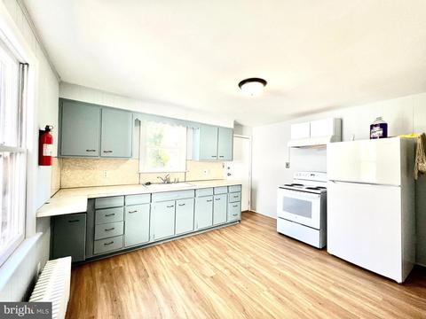 8 Walnut St, Salem, NJ 08079 photo 3