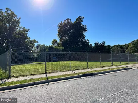 24 W Pitman St, Penns Grove, NJ 08069