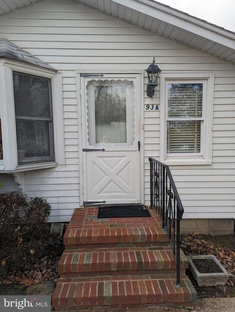 93 E Canal St, Alloway, NJ 08001 photo 8