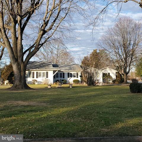93 E Canal St, Alloway, NJ 08001 photo 3