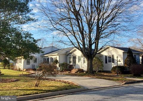 93 E Canal St, Alloway, NJ 08001