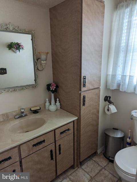 93 E Canal St, Alloway, NJ 08001 photo 21