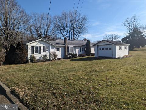 93 E Canal St, Alloway, NJ 08001 photo 6