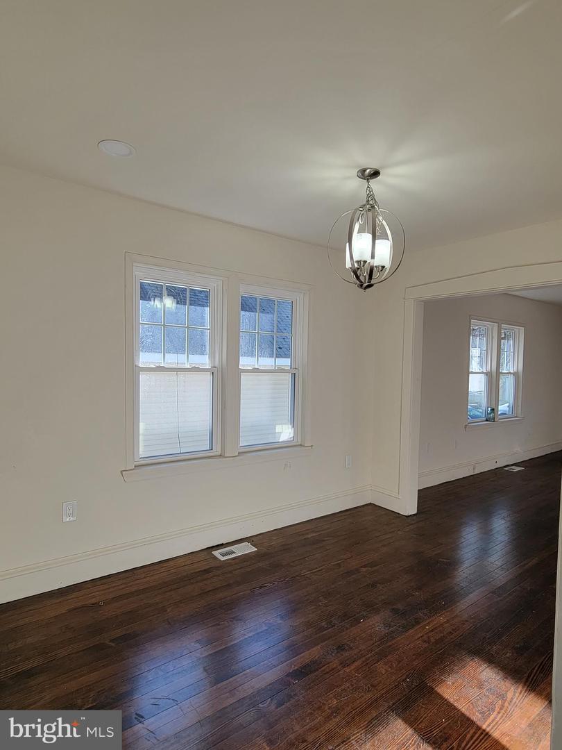  30 Jenkins Ave, Pennsville, NJ 08070 photo 5