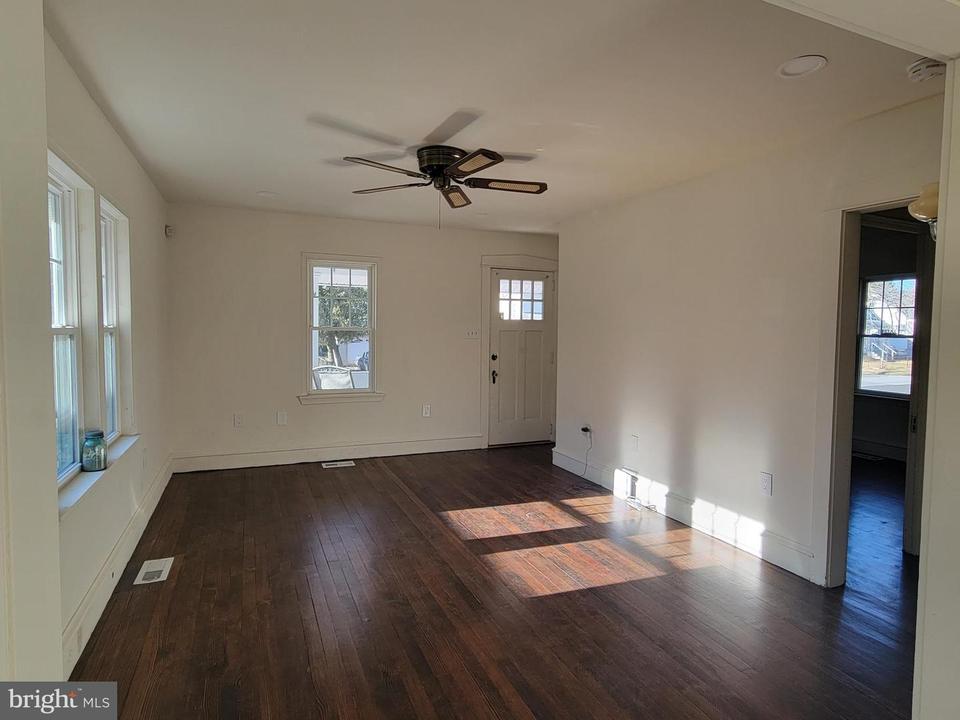  30 Jenkins Ave, Pennsville, NJ 08070 photo 6