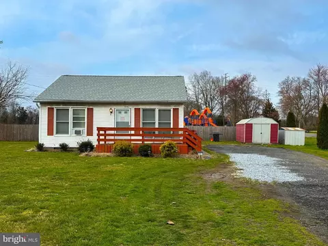 335 12 Bailey St, Woodstown, NJ 08098