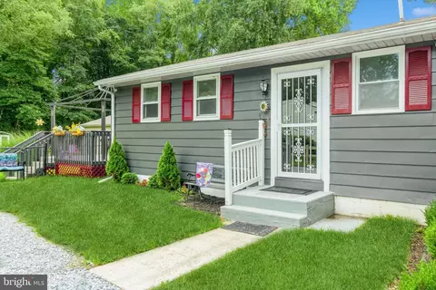 19 Williams Dr, Pennsville, NJ 08070