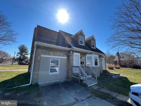 21 N Virginia Ave, Penns Grove, NJ 08069