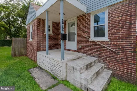 272 Dixie Dr, Penns Grove, NJ 08069