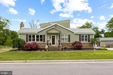 5 Lerro Rd, Pedricktown, NJ 08067