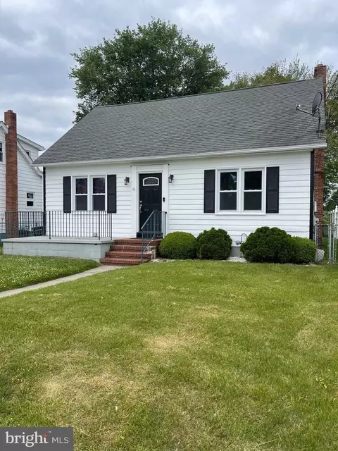 46 Spruce St, Penns Grove, NJ 08069