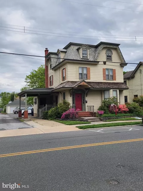 39 East Ave, Woodstown, NJ 08098
