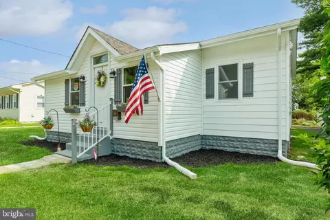 358 Ives Ave, Carneys Point, NJ 08069